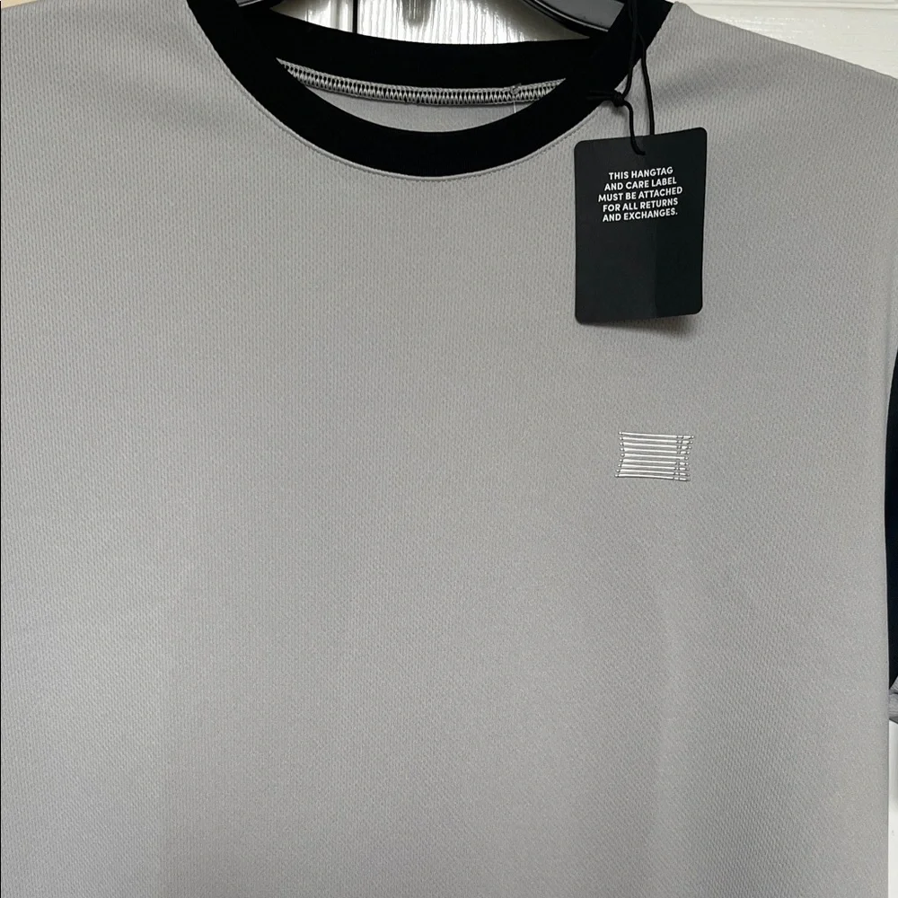 Savage X Fenty Gray Short Sleeve Athletic Tee with Black Trim - Picture 4 of 4